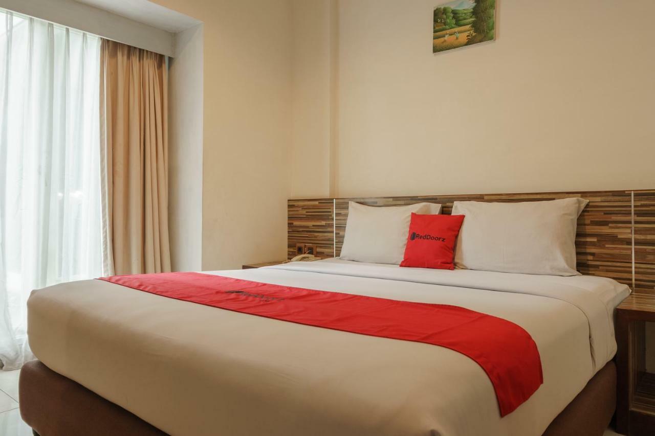 Reddoorz Plus @ Gunung Sahari 2 Jacarta Exterior foto